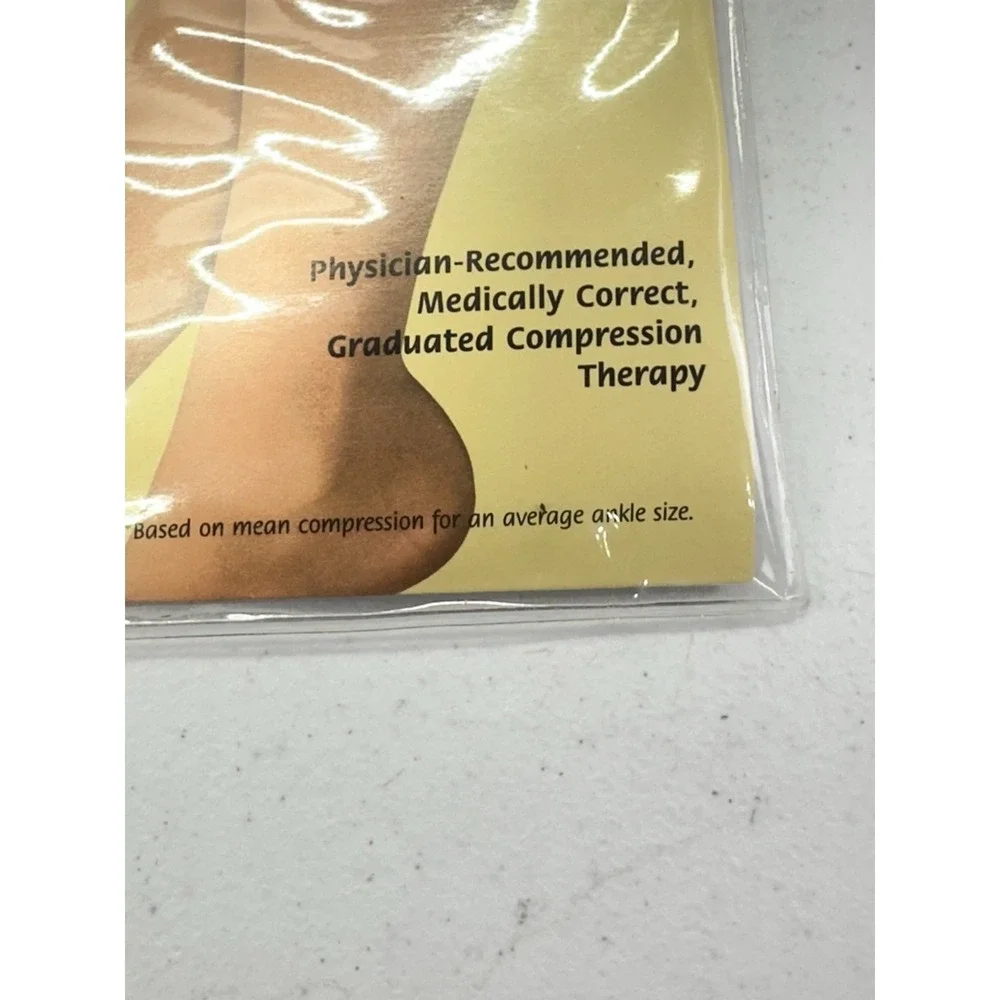 FootSmart Graduated Support Full Calf Knee Highs Womens Size Large Silky Beige